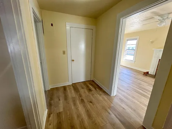 $975 | 104 East Shoemaker Street, Unit A, Decatur, TX 76234