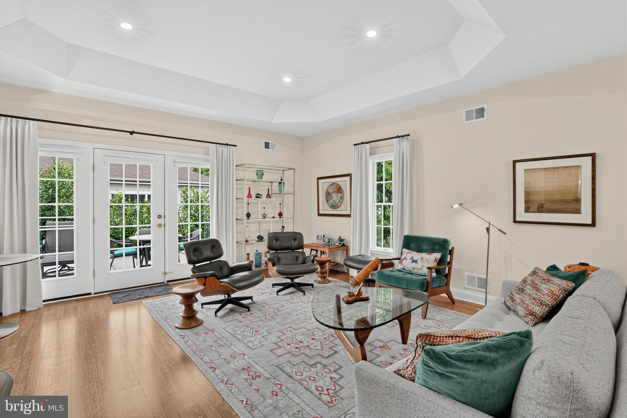 38 Hedge Row Road Princeton, NJ 08540 - Photo 10 of 25 Living Room