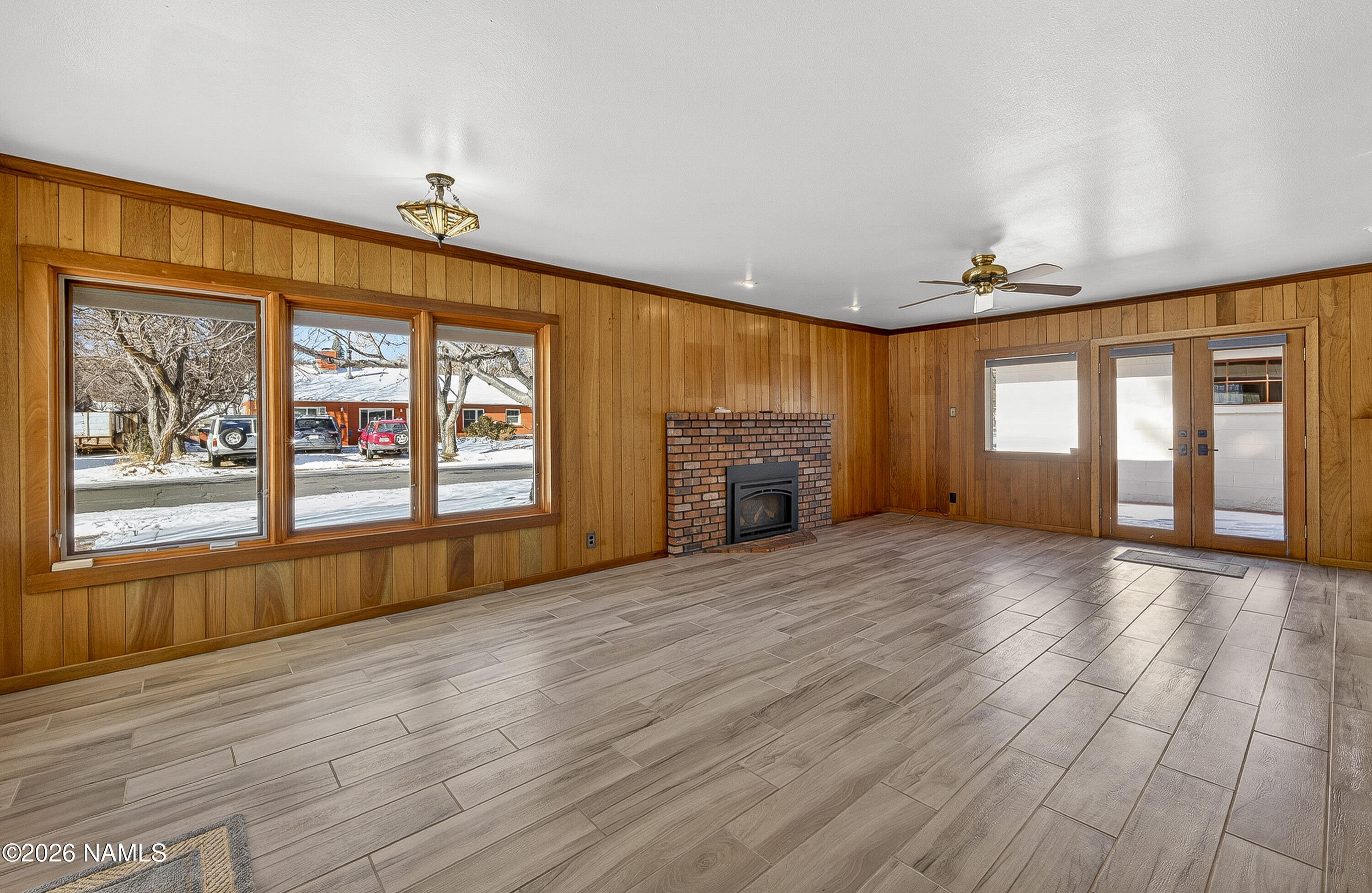 610 West Piute Road Flagstaff, AZ 86001 - Photo 2 of 29 Living Room