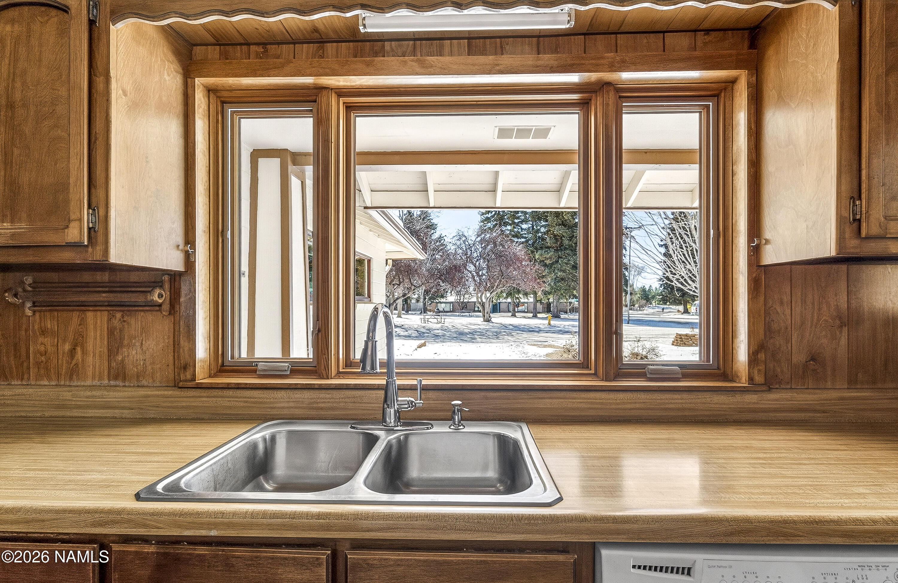 610 West Piute Road Flagstaff, AZ 86001 - Photo 7 of 29 Kitchen