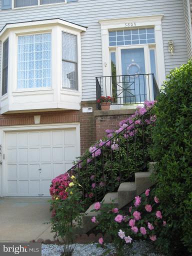 5809 Clapham Road Alexandria, VA 22315 - Photo 19 of 30 Exterior (Front)
