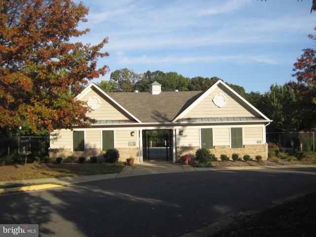 5809 Clapham Road Alexandria, VA 22315 - Photo 10 of 30 Community
