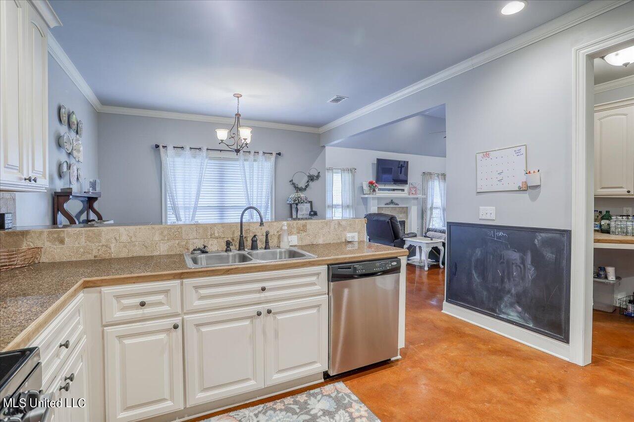 309 Siltstone Ridge Brandon, MS 39047 - Photo 15 of 39 15-309 Siltstone Ridge