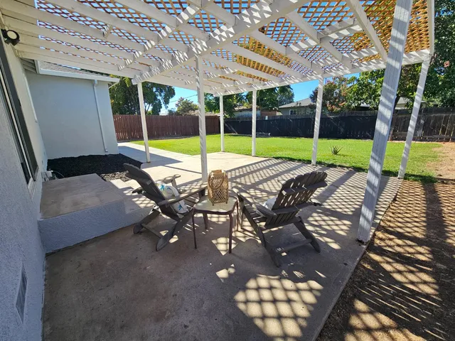 $404,000 | 1905 Evergreen Avenue, Modesto, CA 95350