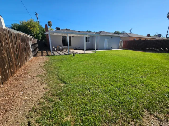 $404,000 | 1905 Evergreen Avenue, Modesto, CA 95350