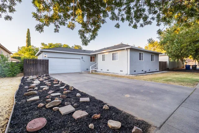 $404,000 | 1905 Evergreen Avenue, Modesto, CA 95350