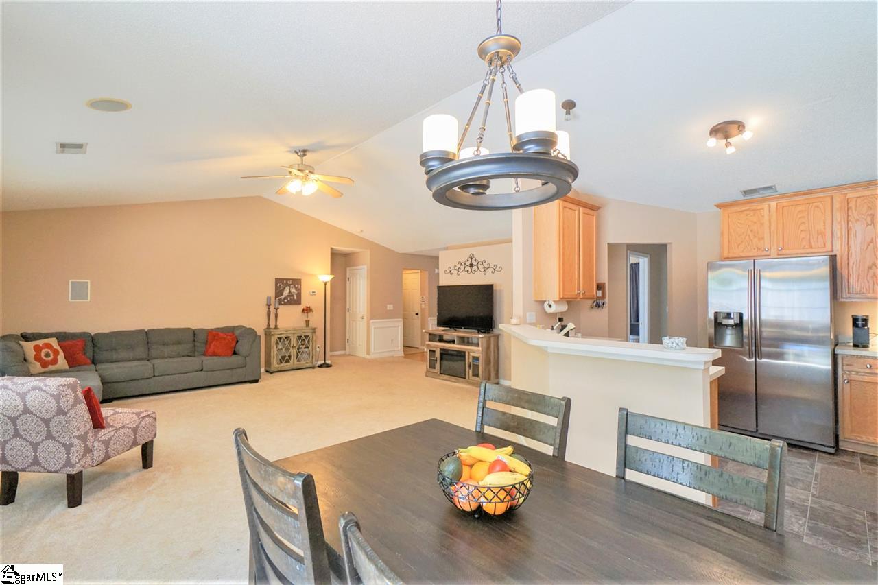 694 Timber Walk Drive Simpsonville, SC 29681 - Photo 8 of 30