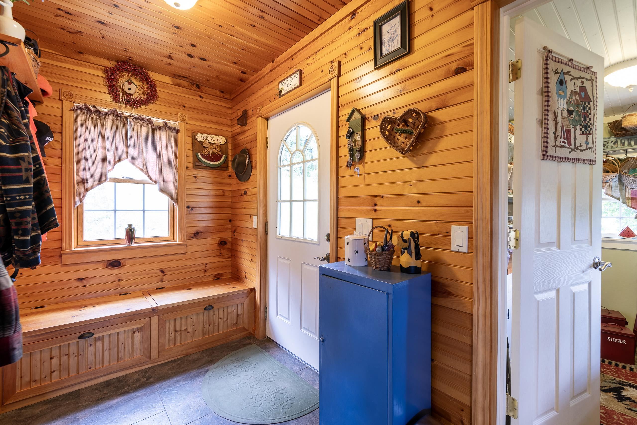 709 Little Sherburne Road Killington, VT 05751 - Photo 2 of 60