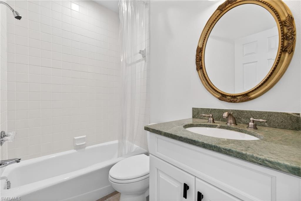 175 Via Napoli Naples, FL 34105 - Photo 27 of 50