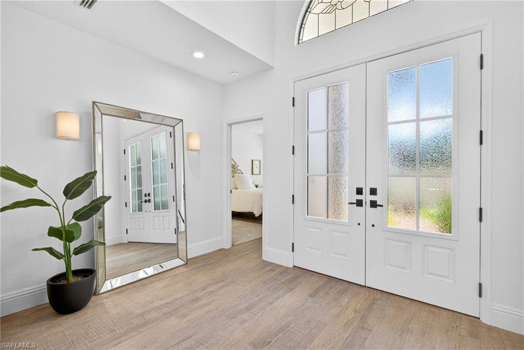 175 Via Napoli Naples, FL 34105 - Photo 5 of 50