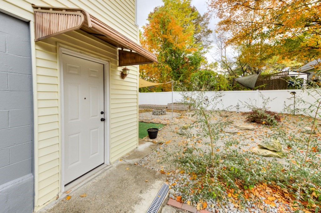 20 Alpine Trail Auburn, MA 01501 - Photo 38 of 40 a view of a back yard of the house
