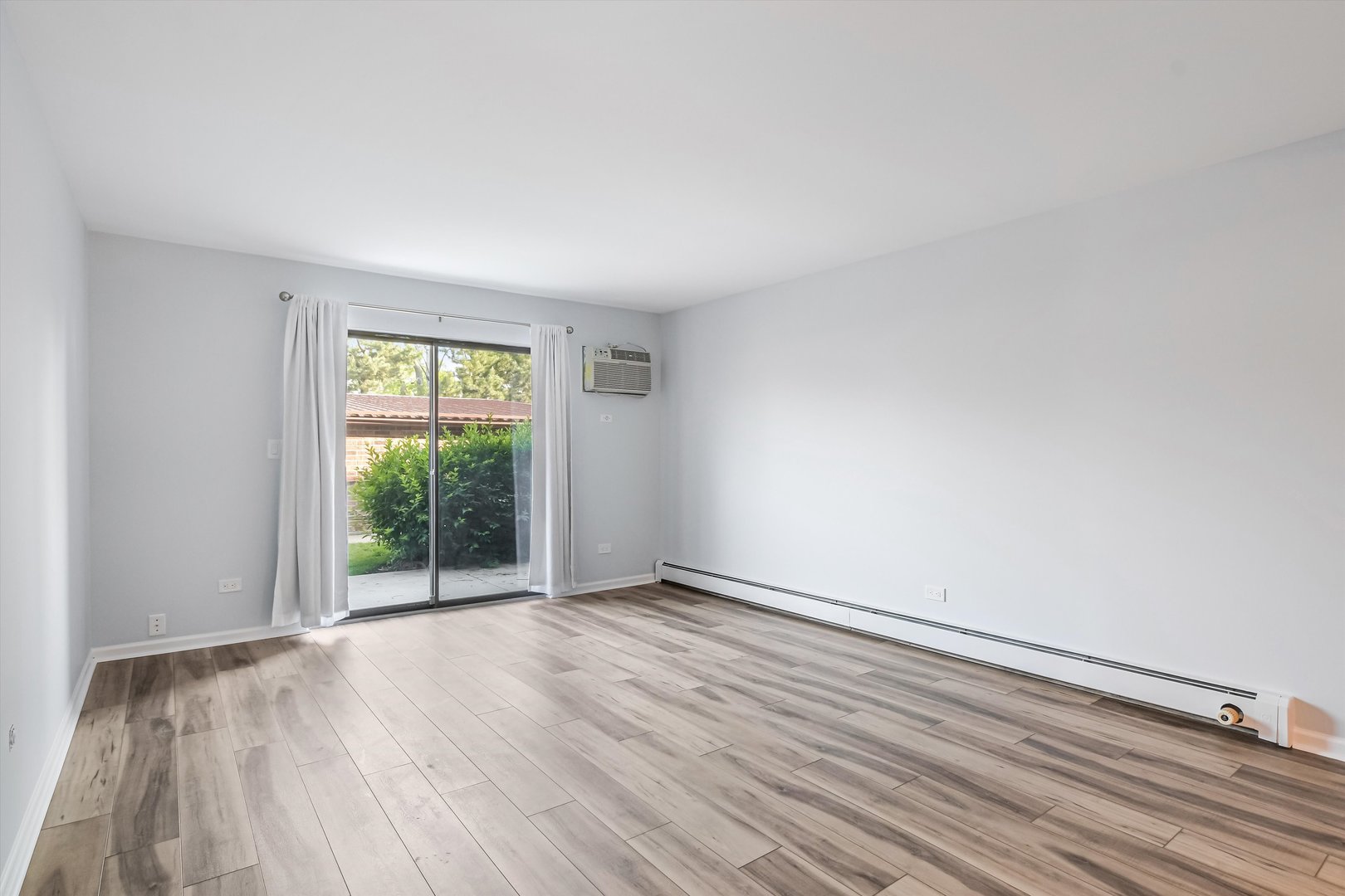 3515 Central Road, Unit 103 Glenview, IL 60025 - Photo 9 of 29 Gallery Image 9