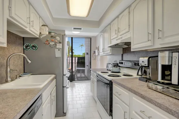 $3,500 | 3705 Bridgewood Drive, Boca Raton, FL 33434