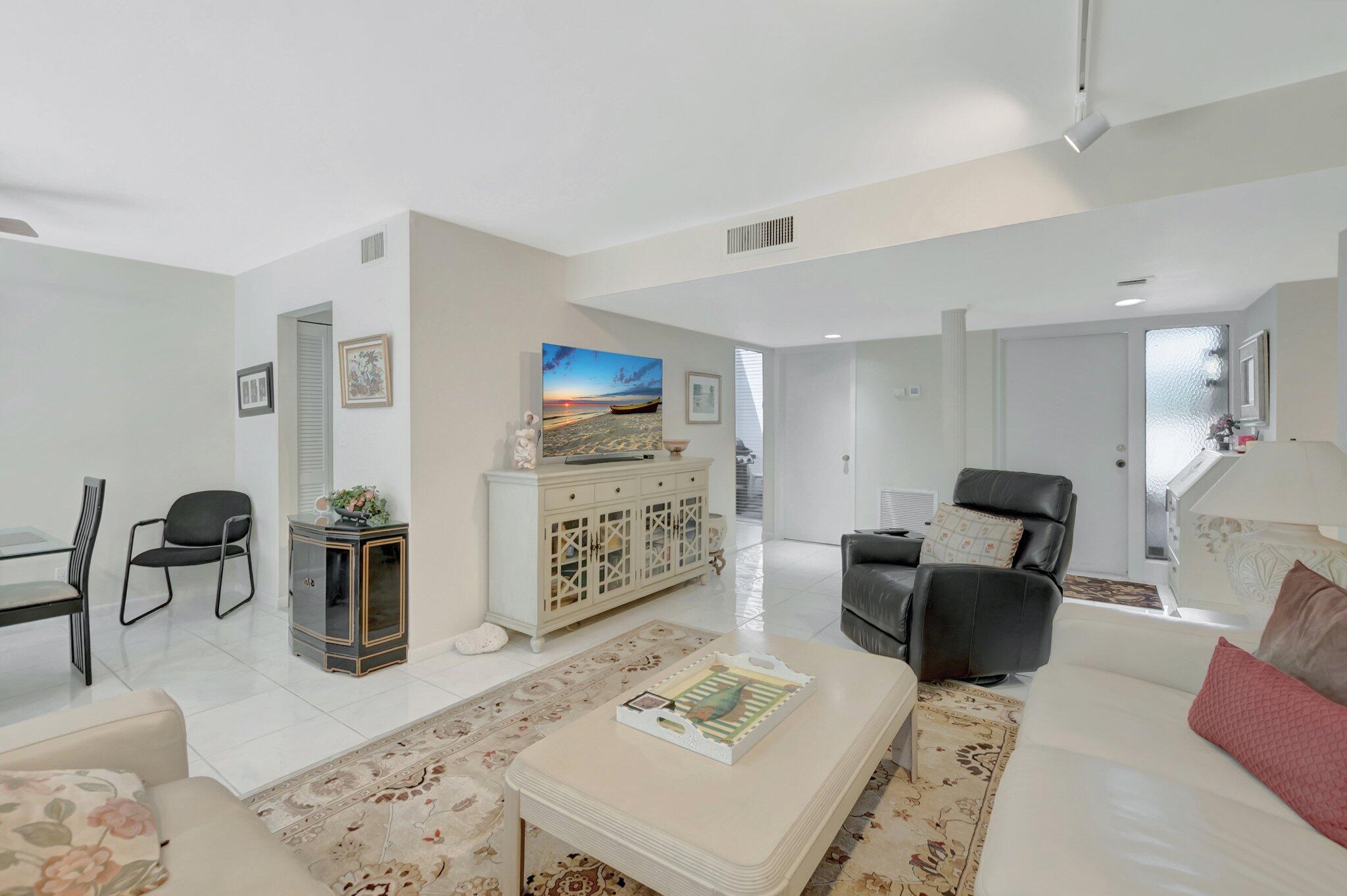 3705 Bridgewood Drive Boca Raton, FL 33434 - Photo 10 of 33 9-web-or-mls-DSC_0721