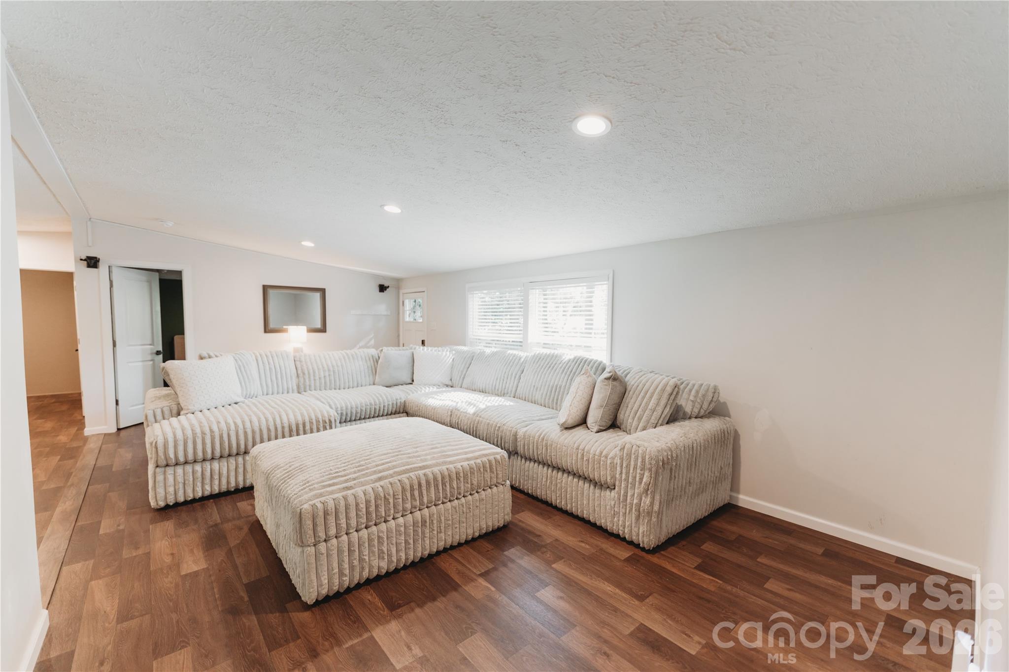 17 Hickory Acres Road Hendersonville, NC 28792 - Photo 9 of 43