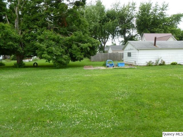 105 West 3rd Avenue La Harpe, IL 61450 - Photo 33 of 36