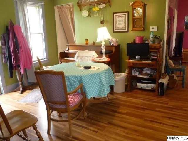 $45,000 | 105 West 3rd Avenue, La Harpe, IL 61450