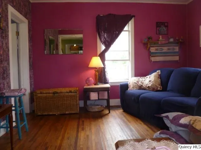 $45,000 | 105 West 3rd Avenue, La Harpe, IL 61450