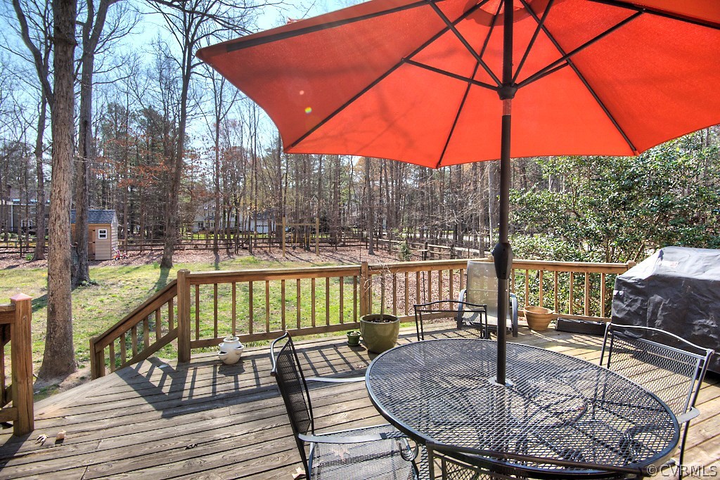 3121 East Brigstock Road Midlothian, VA 23113 - Photo 32 of 39 a outdoor view with a sitting space