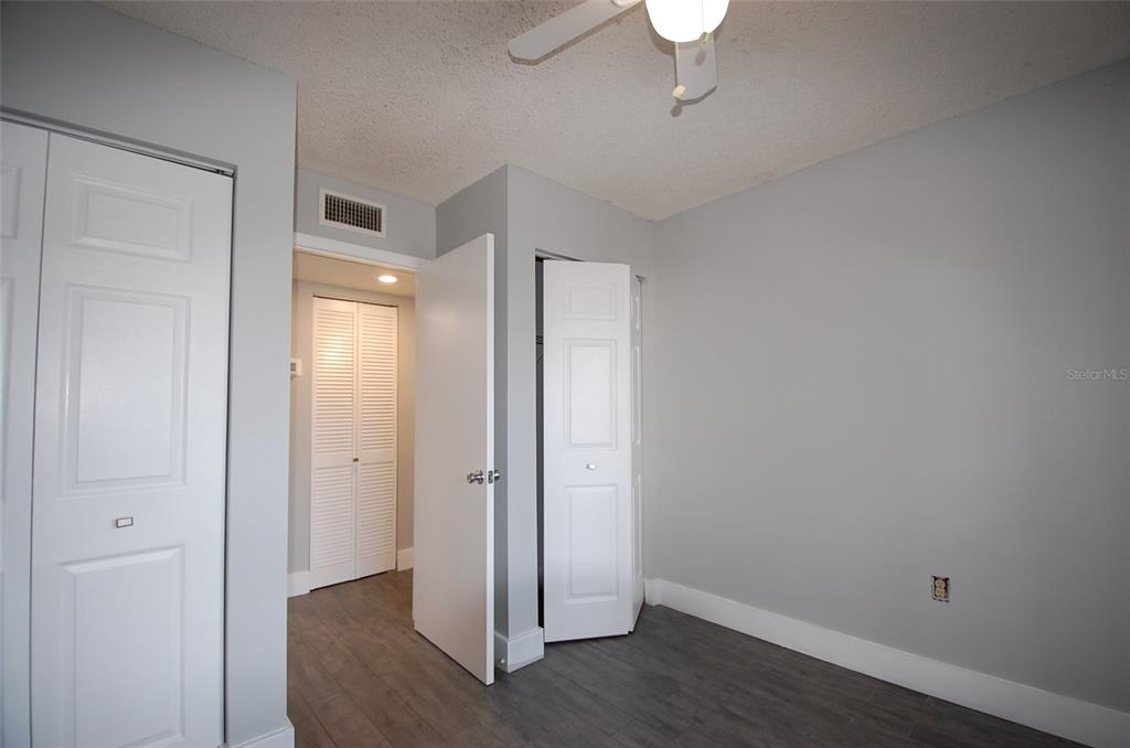 1258 Pine Ridge Circle West, Unit E2 Tarpon Springs, FL 34688 - Photo 14 of 28