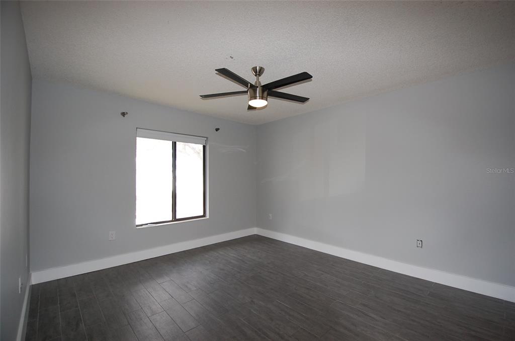 1258 Pine Ridge Circle West, Unit E2 Tarpon Springs, FL 34688 - Photo 16 of 28