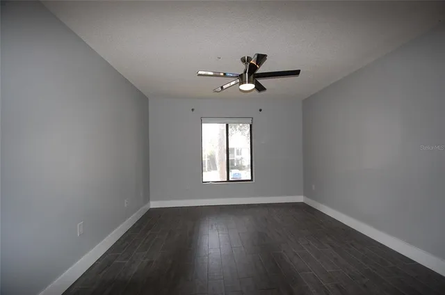 $1,800 | 1258 Pine Ridge Circle West, Unit E2, Tarpon Springs, FL 34688