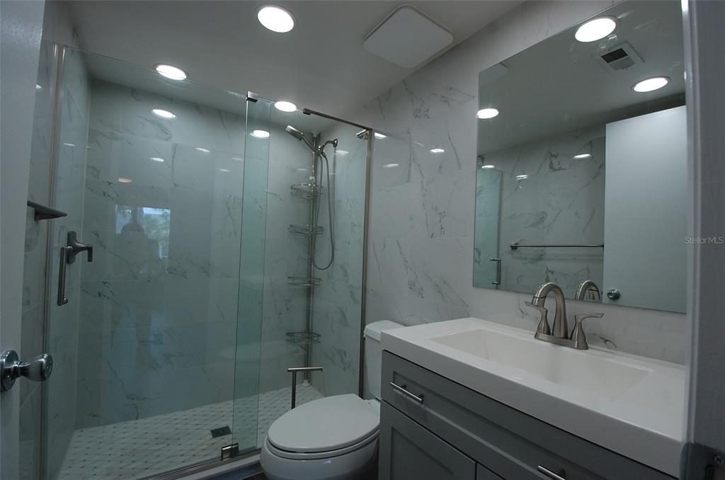 1258 Pine Ridge Circle West, Unit E2 Tarpon Springs, FL 34688 - Photo 20 of 28