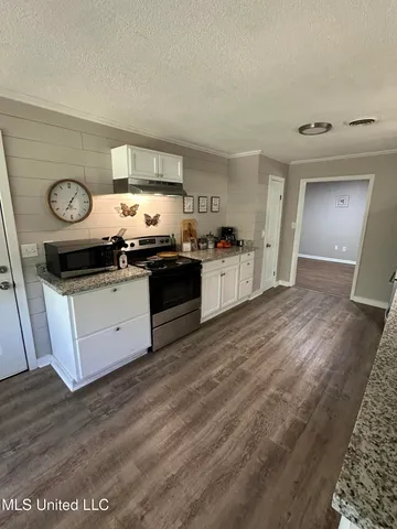 $1,800 | 525 Magnolia Road, Clinton, MS 39056