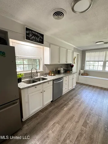 $1,800 | 525 Magnolia Road, Clinton, MS 39056