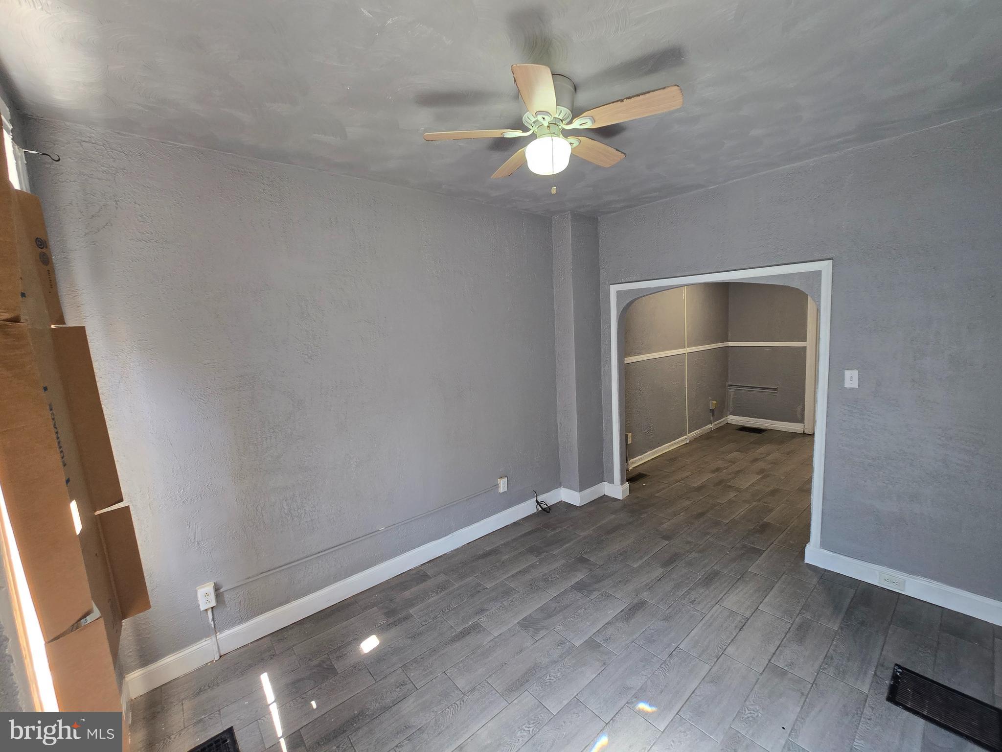 411 Cedar Street Reading, PA 19601 - Photo 2 of 25