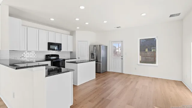 $2,195 | 2855 Davis Trace, San Antonio, TX 78245