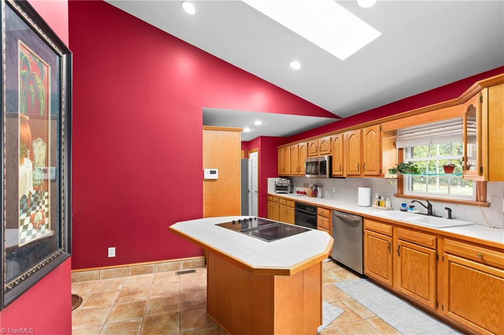 128 Meadowview Road Mocksville, NC 27028 - Photo 13 of 37
