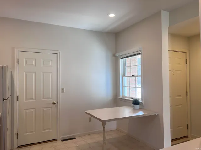 $195,000 | 1666 Edgebrooke Court, Goshen, IN 46528