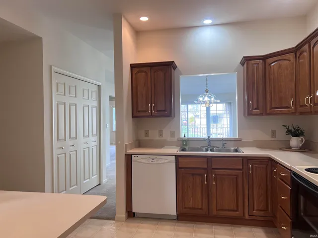 $195,000 | 1666 Edgebrooke Court, Goshen, IN 46528