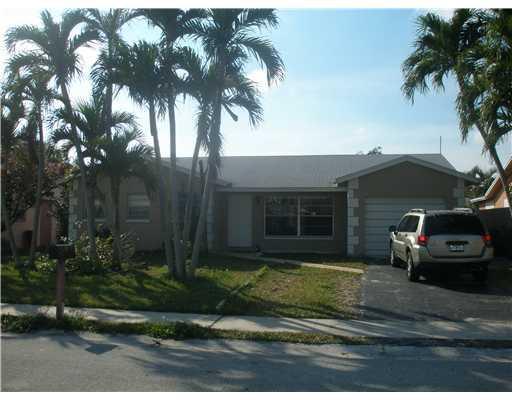 22675 Southwest 64th Way Boca Raton, FL 33428 - Photo 1 of 6 Primary Photo