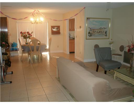 22675 Southwest 64th Way Boca Raton, FL 33428 - Photo 5 of 6 Additional Photo