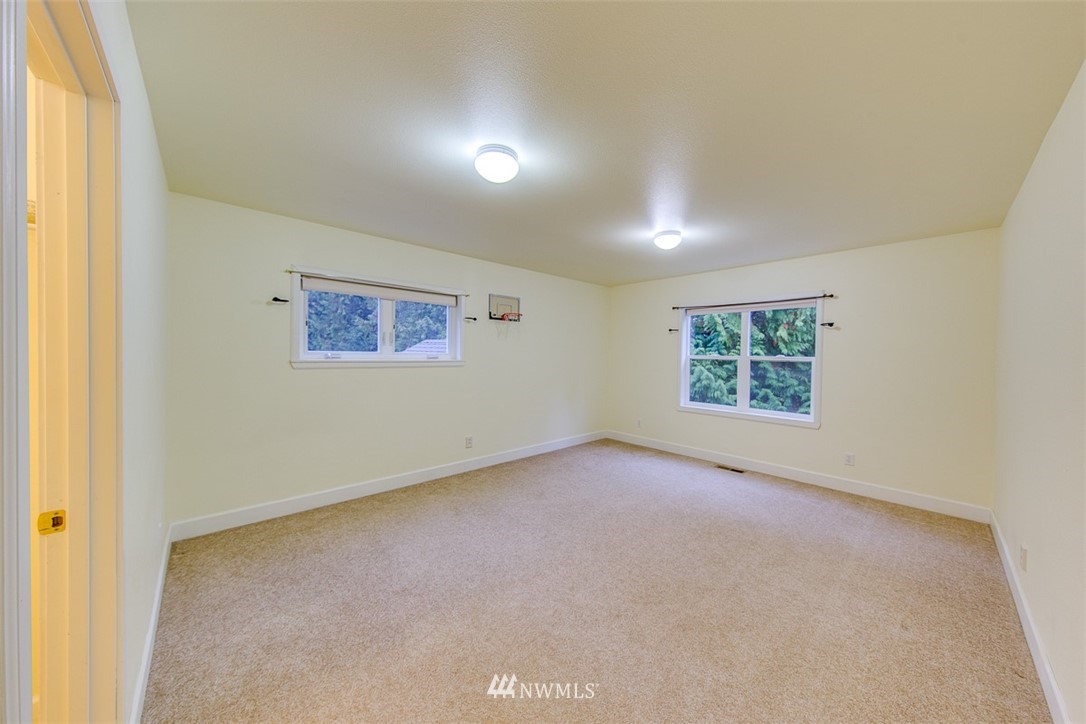 26153 Miller Bay Road Northeast Kingston, WA 98346 - Photo 22 of 25 Gallery Image 22