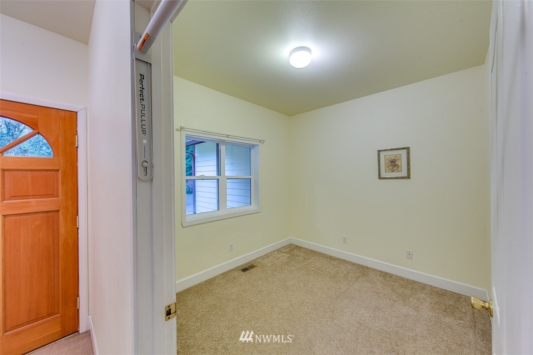 26153 Miller Bay Road Northeast Kingston, WA 98346 - Photo 6 of 25 Gallery Image 6
