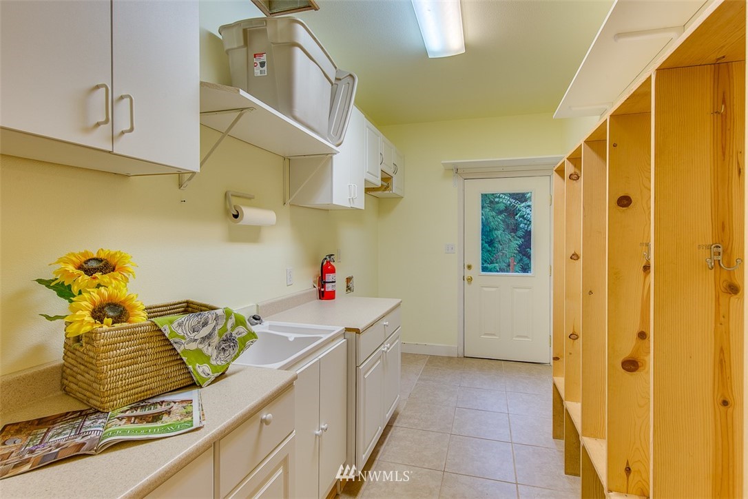 26153 Miller Bay Road Northeast Kingston, WA 98346 - Photo 10 of 25 Gallery Image 10