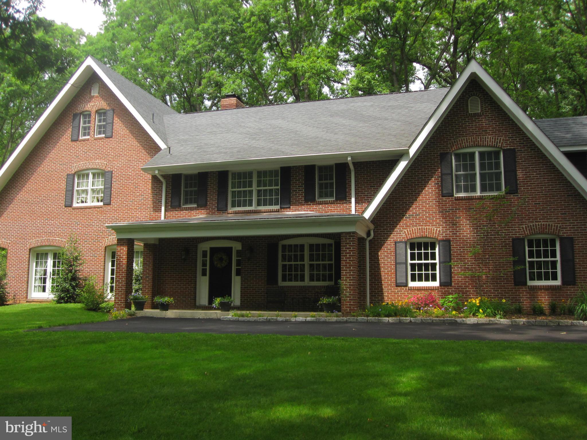 Custom Colonial - front