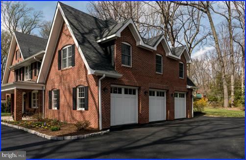 14511 Carrolton Road Rockville, MD 20853 - Photo 3 of 30 Three-car garage