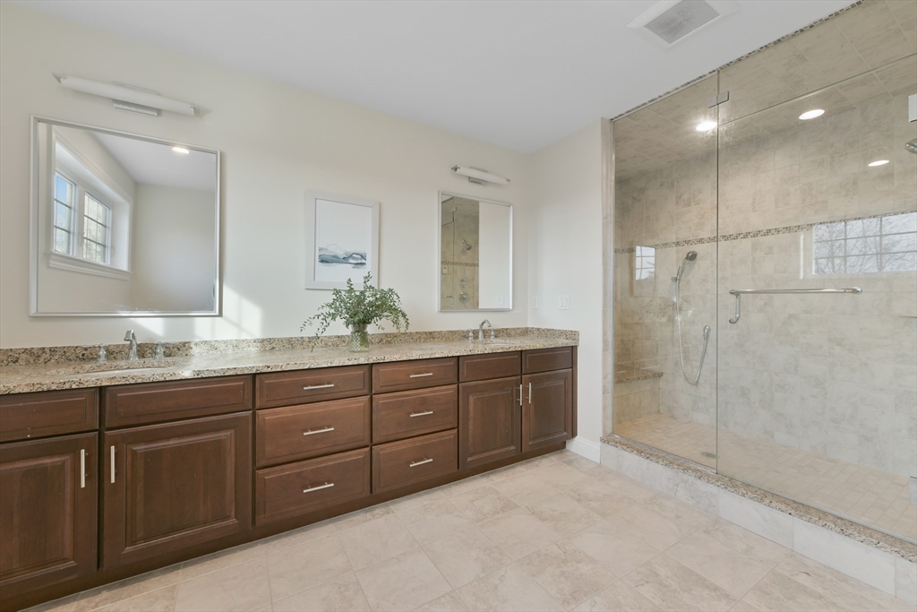 26 Crescent Road, Unit 1 Needham, MA 02494 - Photo 19 of 38