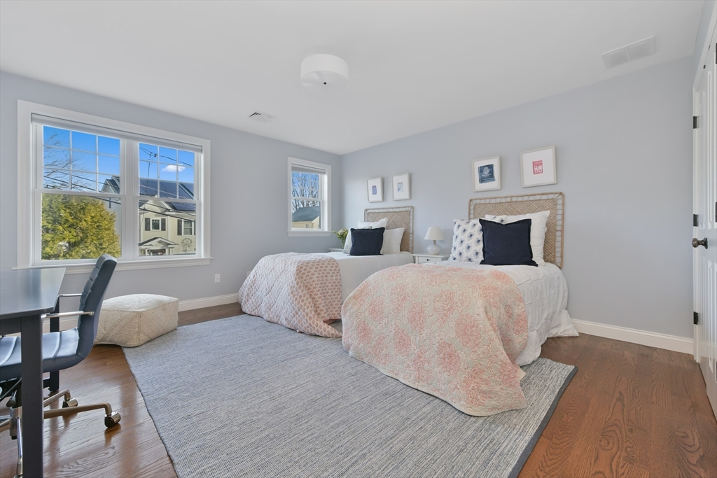 26 Crescent Road, Unit 1 Needham, MA 02494 - Photo 21 of 38