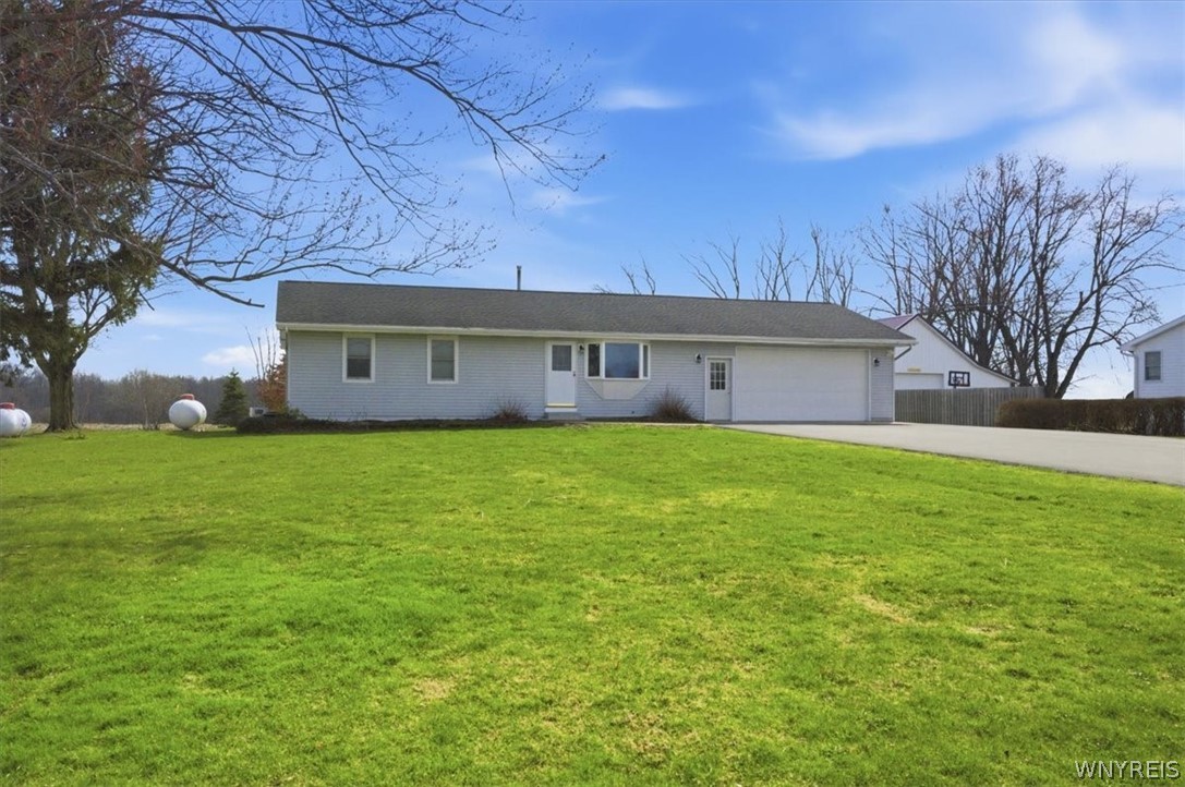 4256 Upper Mountain Road Cambria, NY 14132 - Photo 2 of 39