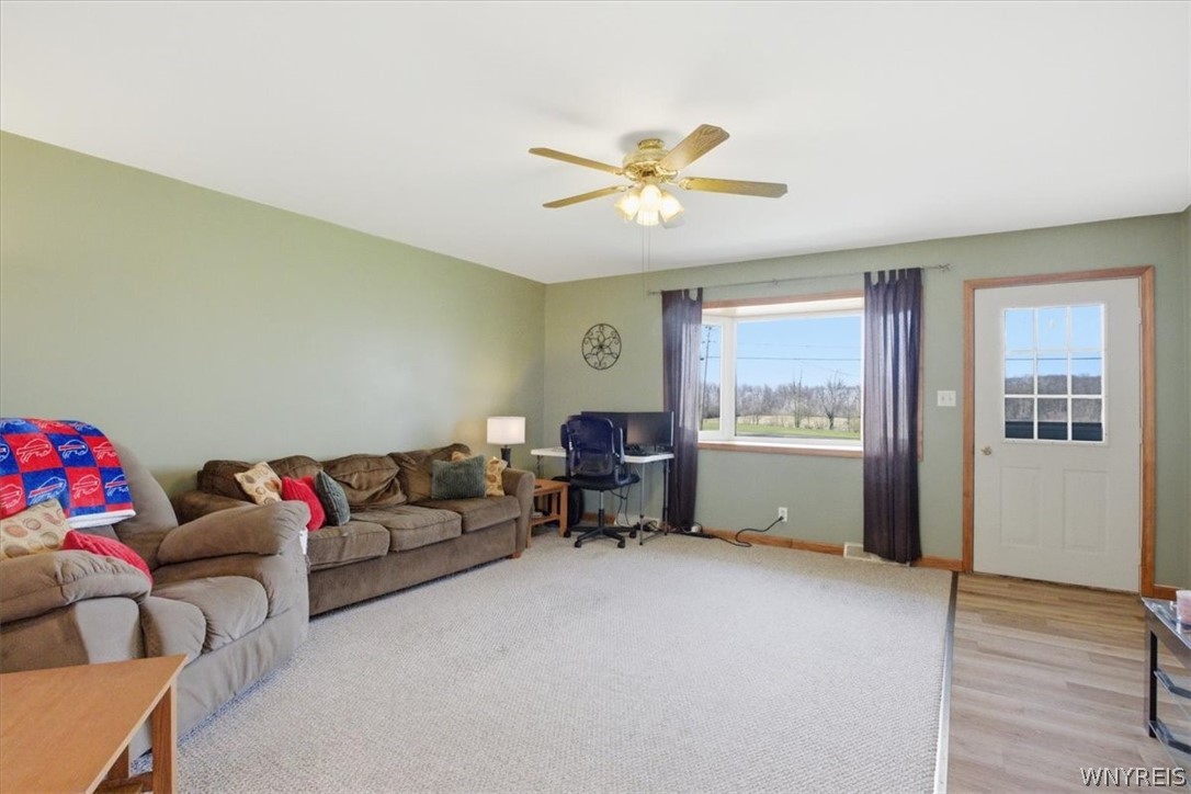 4256 Upper Mountain Road Cambria, NY 14132 - Photo 4 of 39