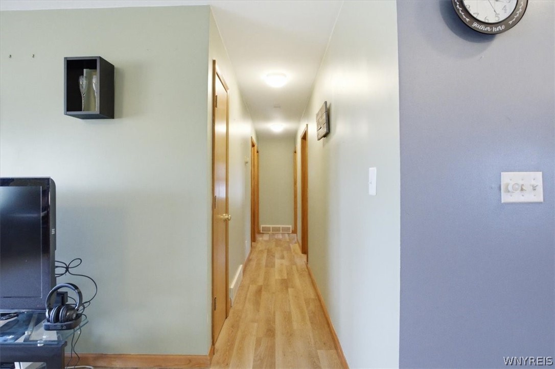 4256 Upper Mountain Road Cambria, NY 14132 - Photo 10 of 39