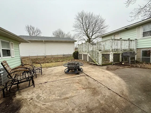 $179,000 | 301 South Walnut Street, Clinton, IL 61727