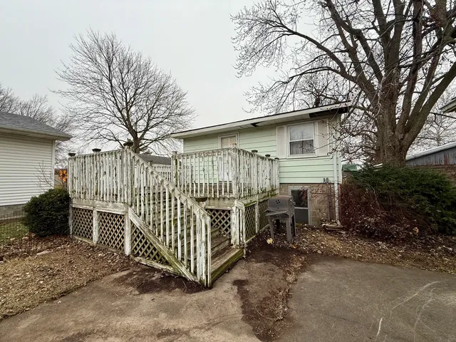 $179,000 | 301 South Walnut Street, Clinton, IL 61727