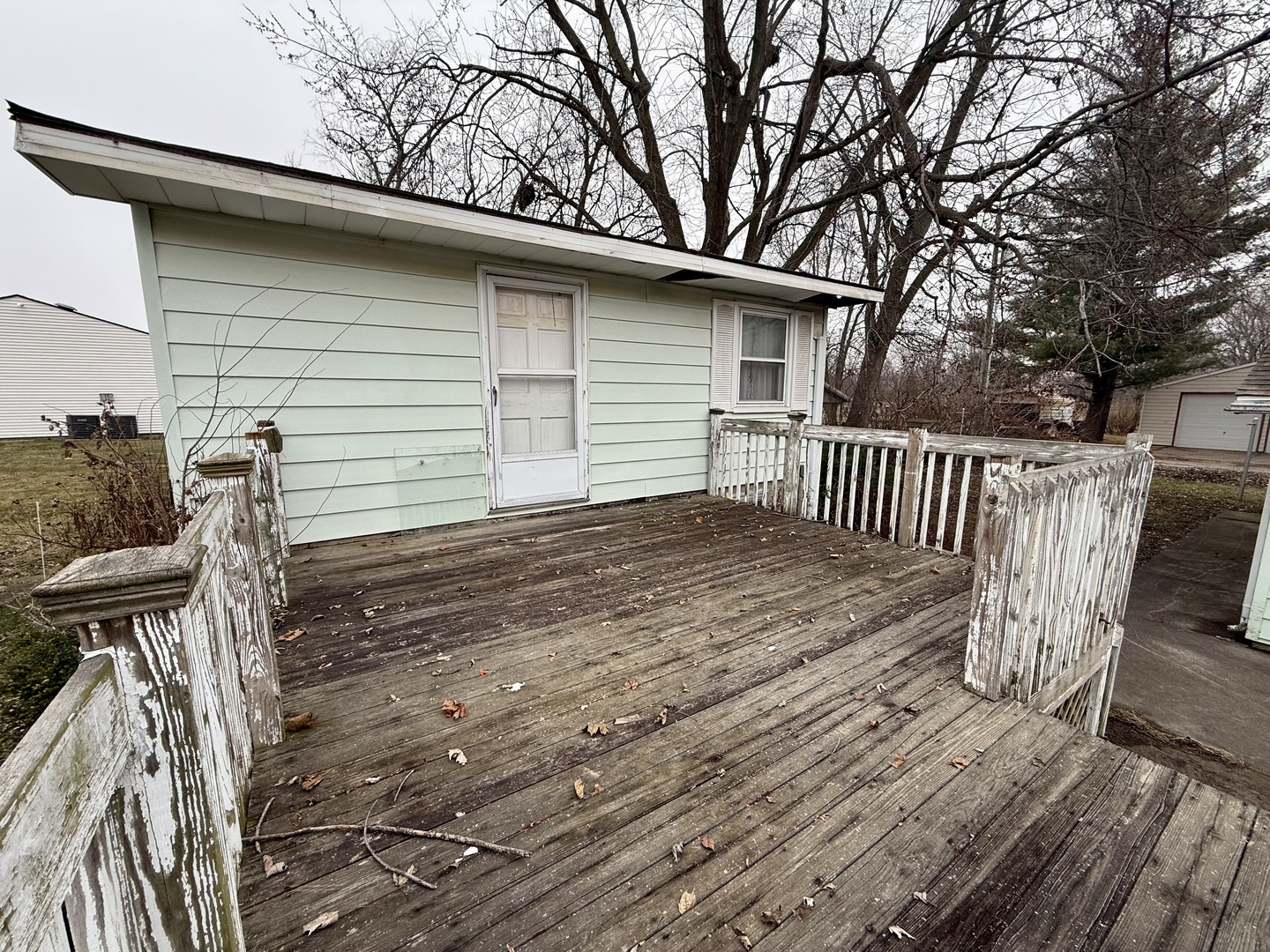 301 South Walnut Street Clinton, IL 61727 - Photo 23 of 25