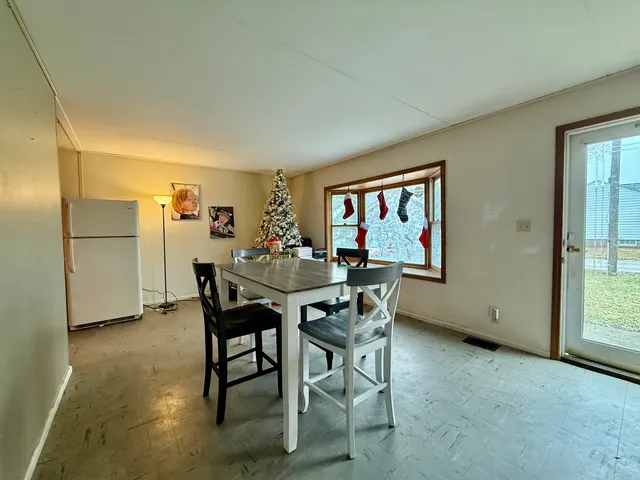 $179,000 | 301 South Walnut Street, Clinton, IL 61727